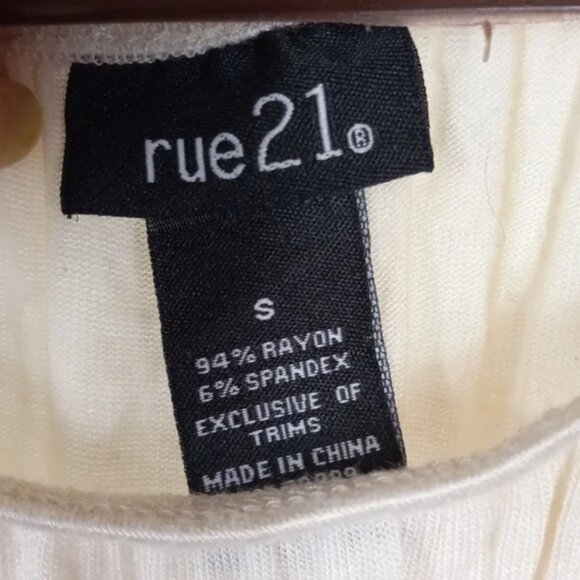 Rue 21 floral print boho bell sleeve blouse size small - Picture 7 of 7